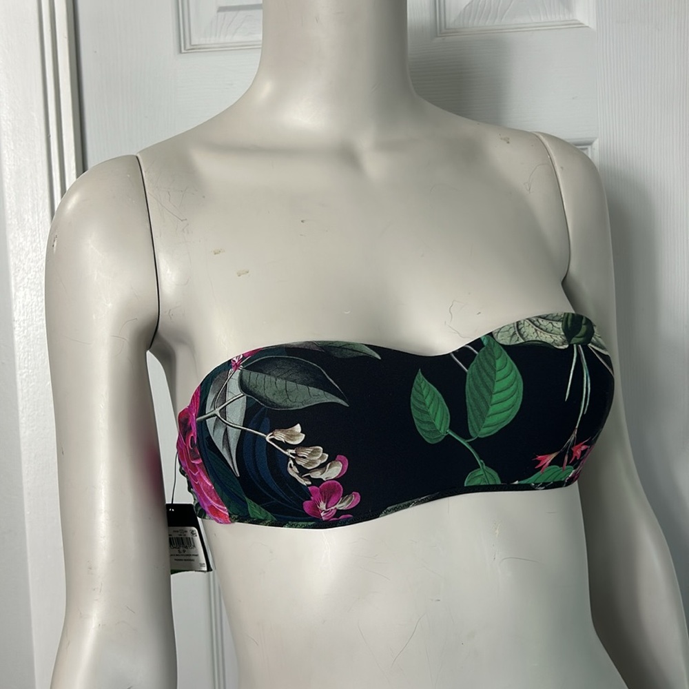 Guess Black Floral Bikini Padded Top. Super cute!